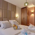 Residence Ac Champs De Mars Eiffel Tower By Studio Prestige